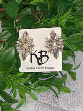 Load image into Gallery viewer, Imalay earrings