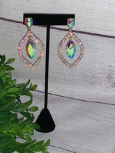 Load image into Gallery viewer, Larissa Earrings